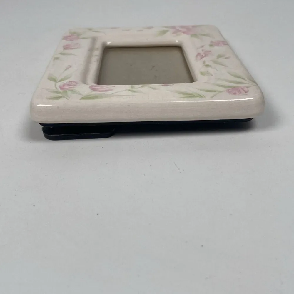 Burnes Ceramic Photo Picture Frame White Pink Floral Rose  Cottage 4.5
